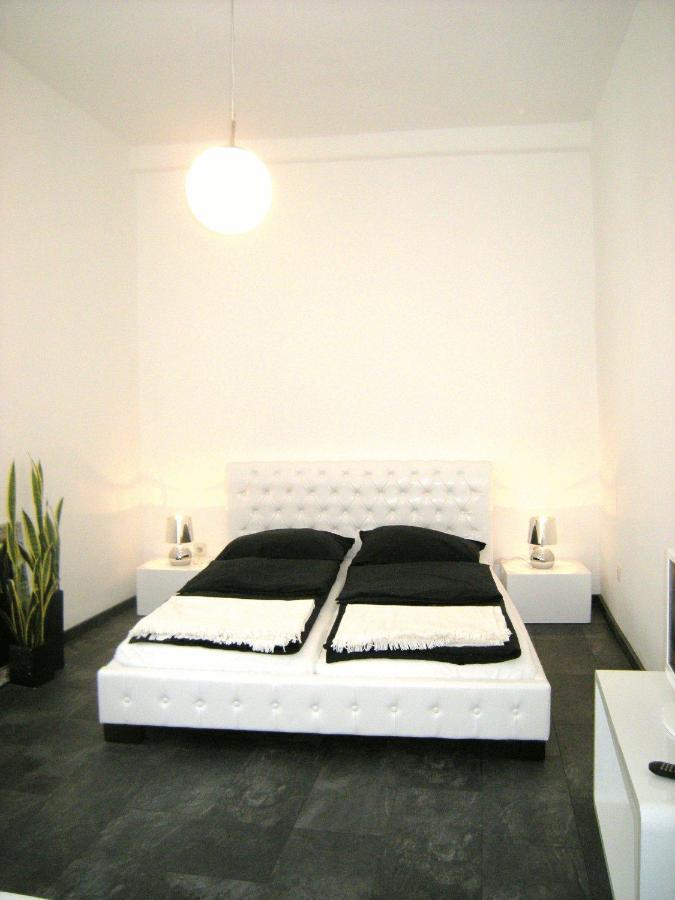 A-partments * Kolonia